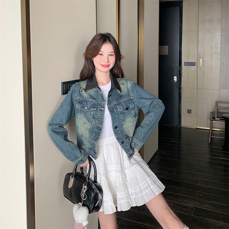 特惠女装女士牛仔外套2025秋季新品拼接领刺绣复古上衣休闲牛仔衣,女装短外套,纯色衣恋