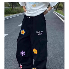 黑色