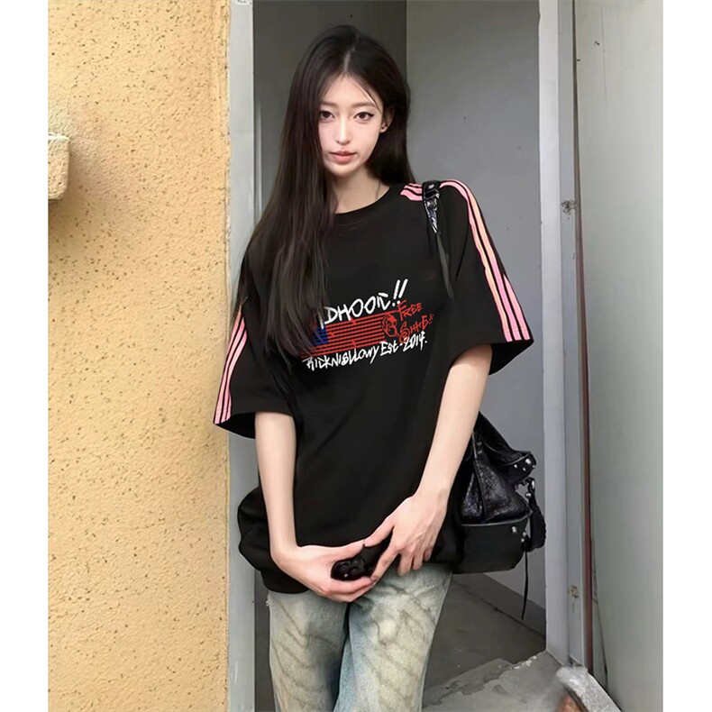 抖音得物品质二开240克宽松纯棉美式潮牌印花三条杠中性风短袖T恤图片