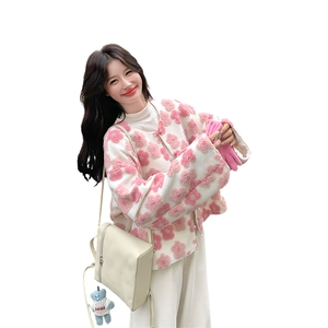 粉色花朵羊羔毛外套女2025冬季新款超好看爆款减龄小个子短款上衣图片