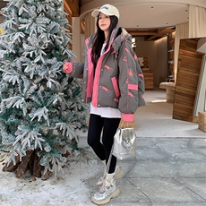 现货：2026年冬装新款设计感撞色印花羽绒服2C135-6856P295K428，女装羽绒服，2C135