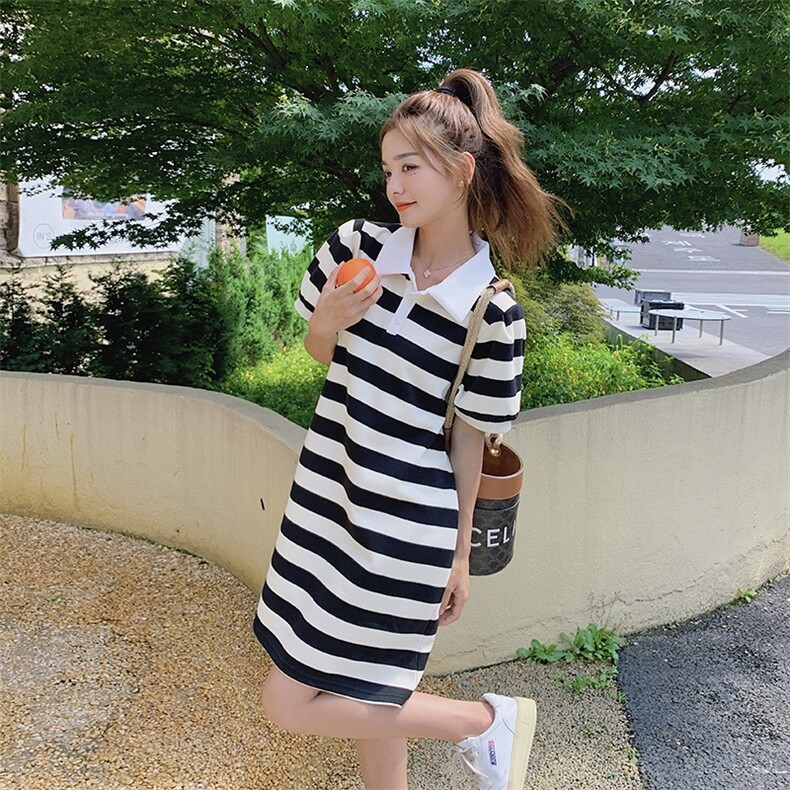 慵懒风休闲条纹拼色T恤连衣裙女2025夏季新款宽松遮肉Polo衫裙子，女装连衣裙，唯依ONLY