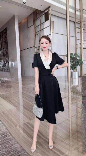 气质女人味连衣裙，女装连衣裙，贻思茗