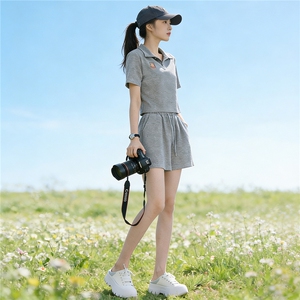 女夏季新款运动休闲套装高级感时尚百搭翻领上衣阔腿短裤两件套潮图片