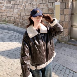 主推现货 2025冬季新款仿皮90%羽绒机车服C022-9158-P285-K428图片