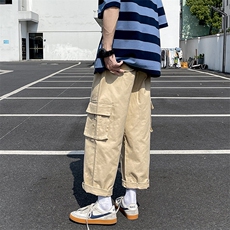 卡其色