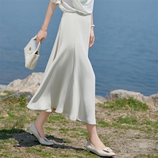 2025夏季新款女装年时尚休闲垃圾桶套头气质减龄潮流百搭，女装半身裙，火爆靓佳人