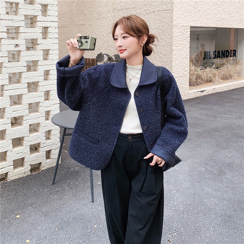 藏蓝色格子拼接羊羔毛外套女秋冬2025新款皮毛一体超好看短款上衣,女装短外套,2C325