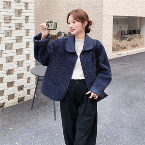 藏蓝色格子拼接羊羔毛外套女秋冬2025新款皮毛一体超好看短款上衣图片