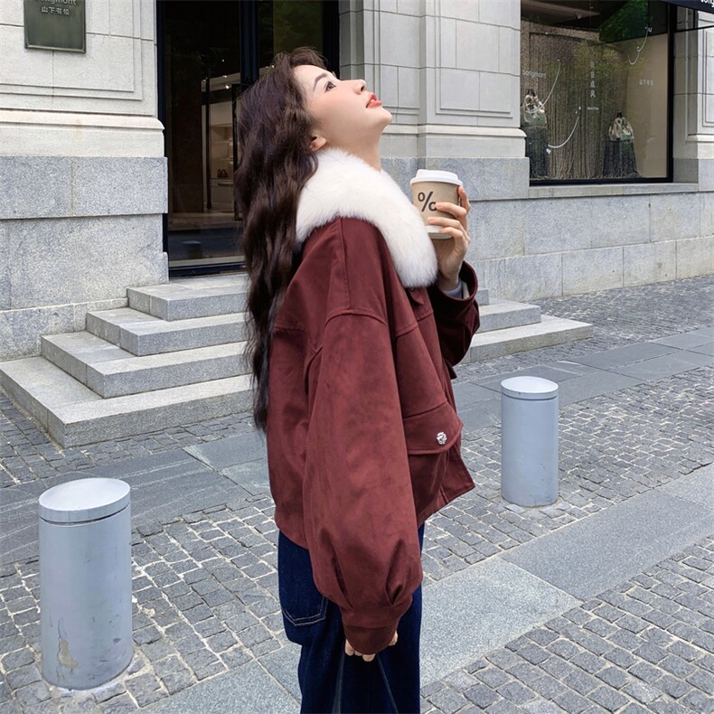 大毛领红色派克羽绒服女冬超火好看高级小众加绒加厚工装短款外套,女装羽绒服,2C151