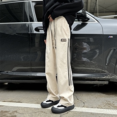 2025秋季休闲裤三条杠拼接条纹裤贴标XZ610A-P60-K79，男装休闲裤，星座610A