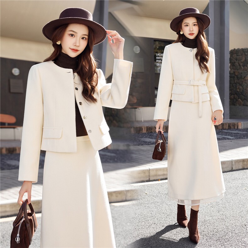 小香风羽绒套装2025冬季新款高级感富家千金感时尚气质半身裙穿搭，女装套装/套裙，煊芮熙