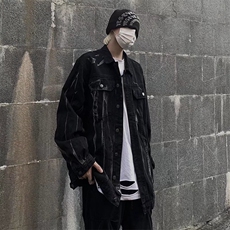 黑色