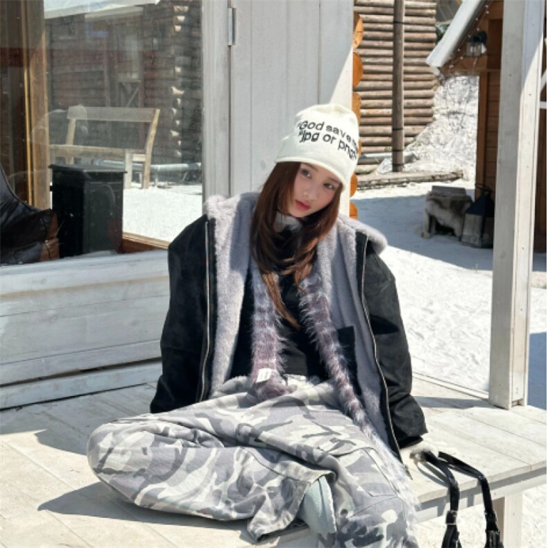 米白色座山雕皮衣棉服男女款冬季加绒加厚外套高级感毛领棉衣夹克图片