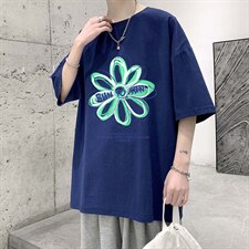 宝蓝色