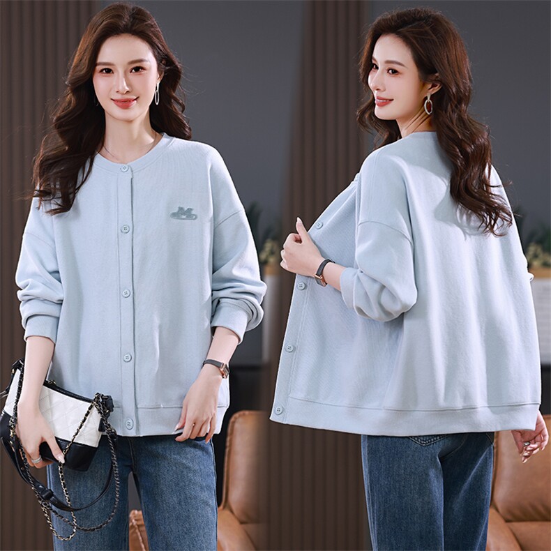 妈妈短外套女2025春秋新款休闲宽松洋气奶蓝色卫衣百搭慵懒棒球服，女装短外套，江忆布依