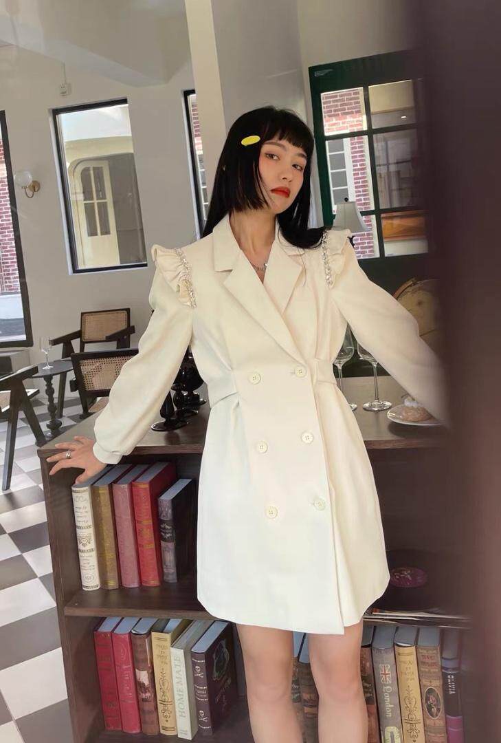 西装裙黑白两色，女装西装，欧妮卡蒂蔓