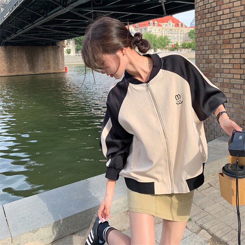 高级感刺绣拼接棒球服外套女2023秋新款小个子超级好看学院风夹克,女装短外套,一九零