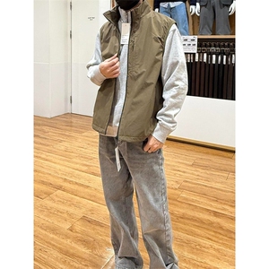 黑色机能工装马甲男款秋季山系户外速干路亚背心外搭钓鱼骑行外套图片