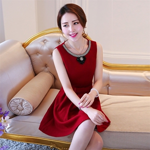 优雅红色无袖连衣裙 显瘦修身 高腰A字裙 轻奢气质女装,女装连衣裙,尚娜萱
