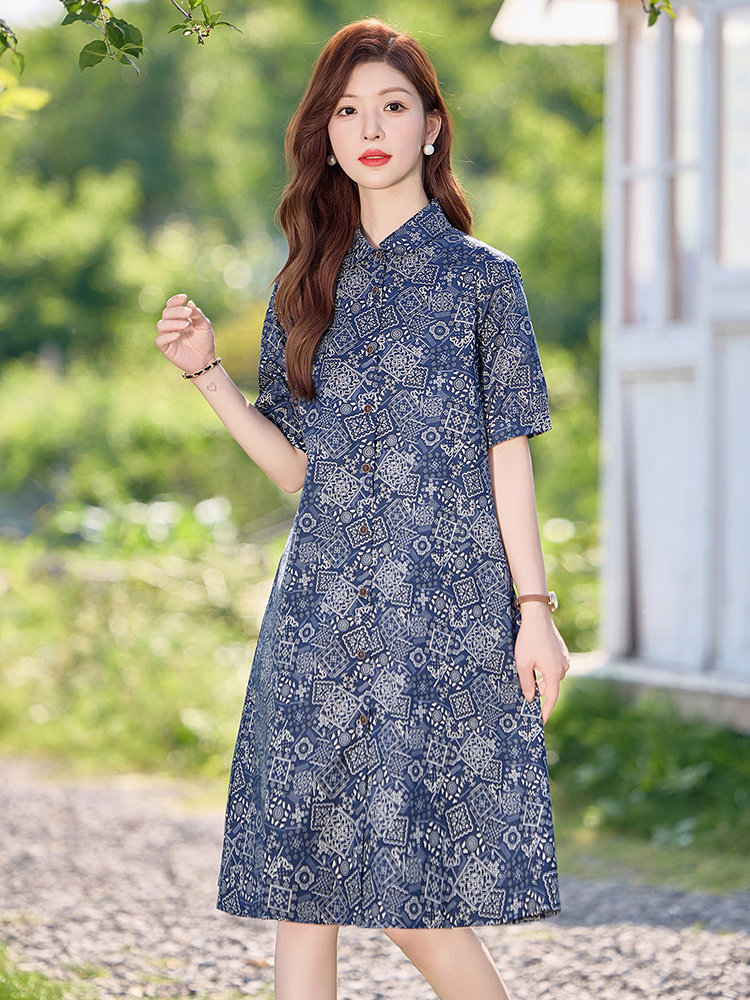 现货2025年夏季文艺复古印花妈妈休闲连衣裙,女装连衣裙,依恋蒂丝