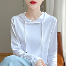 纯白色