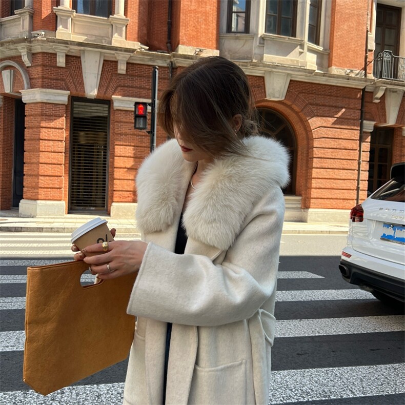 2025年夏季常规中长款长袖纯色时尚百搭双面呢大衣简约大方，女装双面呢大衣，蒙绒特