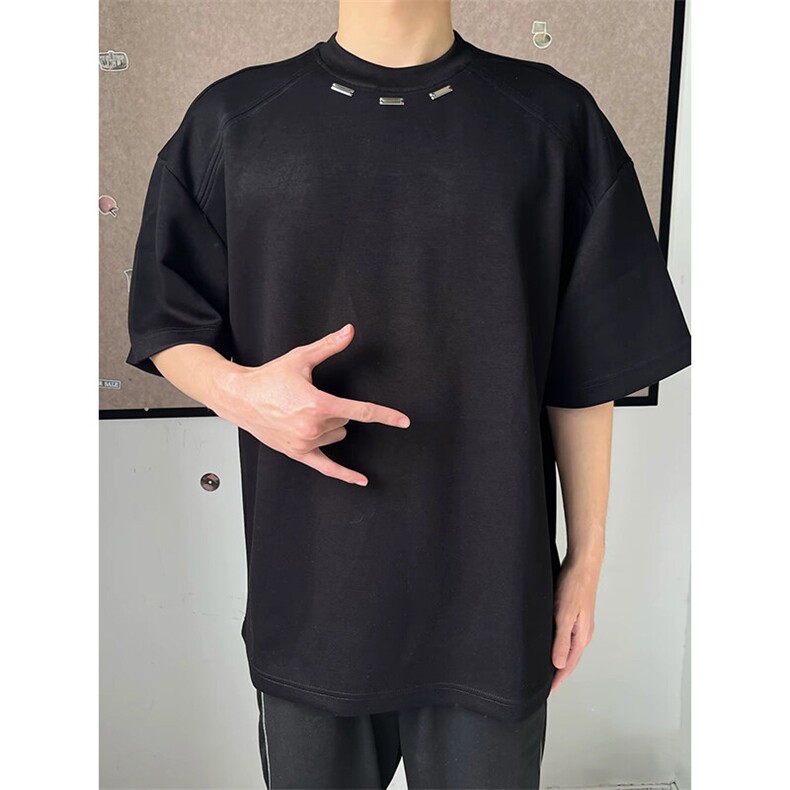 抖音得物品质二开240克宽松纯棉美式高街痞帅潮牌金属装饰短袖T恤,男装T恤,电商A486