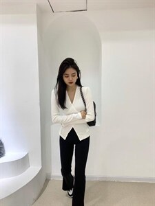 秋季新款性感交叉长袖打底衫，其它，邱小姐