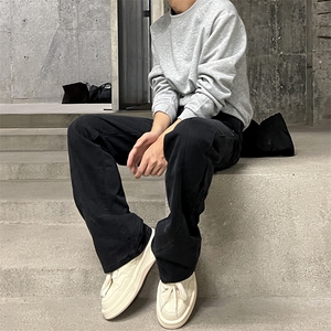 902-8931-P45 黑色牛仔裤 立体拼接裁剪酵磨水洗微喇版型男女同款图片