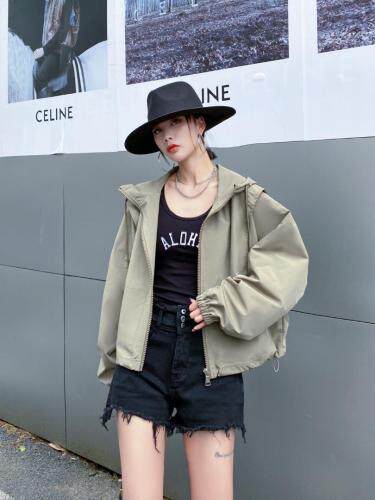 风衣，女装风衣，卡彩欧