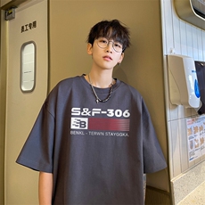 深灰色