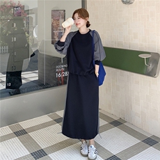 大方得体穿搭撞色气质卫衣套装女春秋超火好看设计感半身裙两件套，女装套装/套裙，维壹