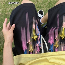 黑色