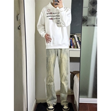 泥黄色