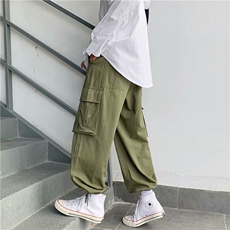 军绿色