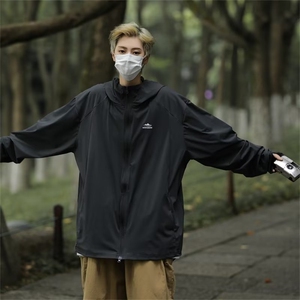 冰丝防晒衣夏季薄款连帽皮肤衣服潮牌日系户外防紫外线外套男图片