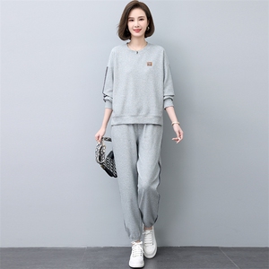 运动卫衣套装女2025春装新款时尚休闲大码中年妈妈宽松洋气两件套图片