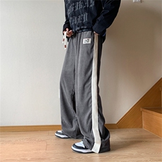 灰色