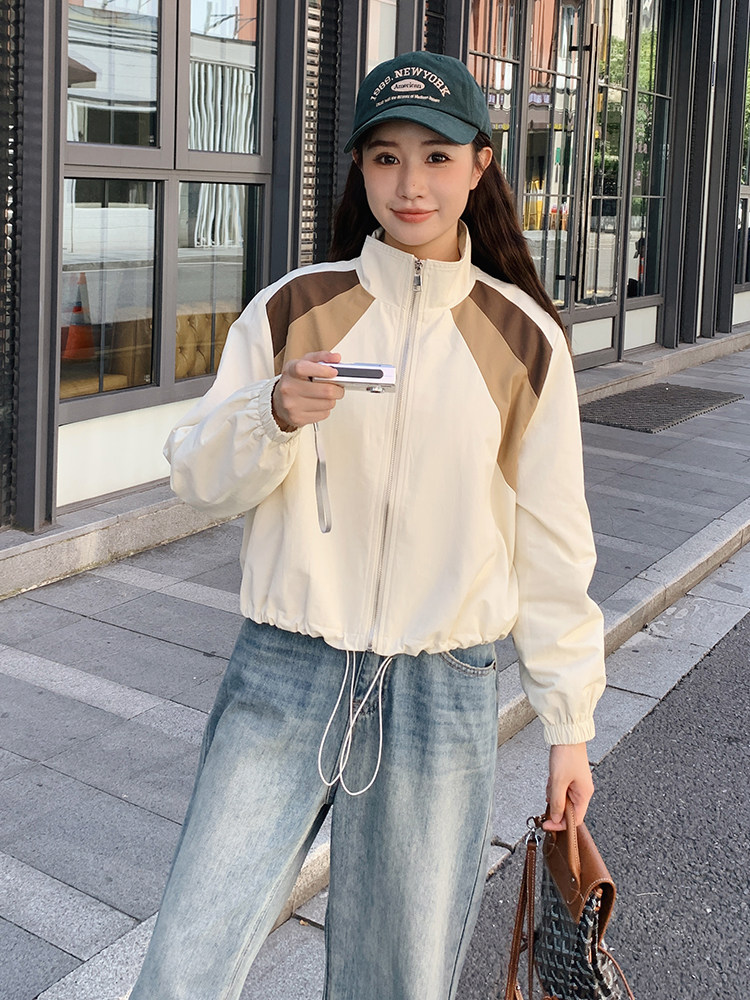 秋季新款拼接冲锋衣短款外套女士休闲百搭显瘦小个子上衣薄款开衫，女装短外套，慧峰