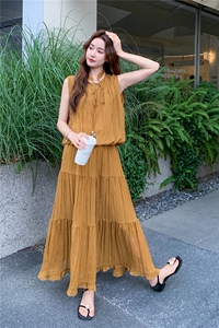 黄色无袖上衣半身裙套装女夏2025新款法式减龄气质长裙两件套爆款图片