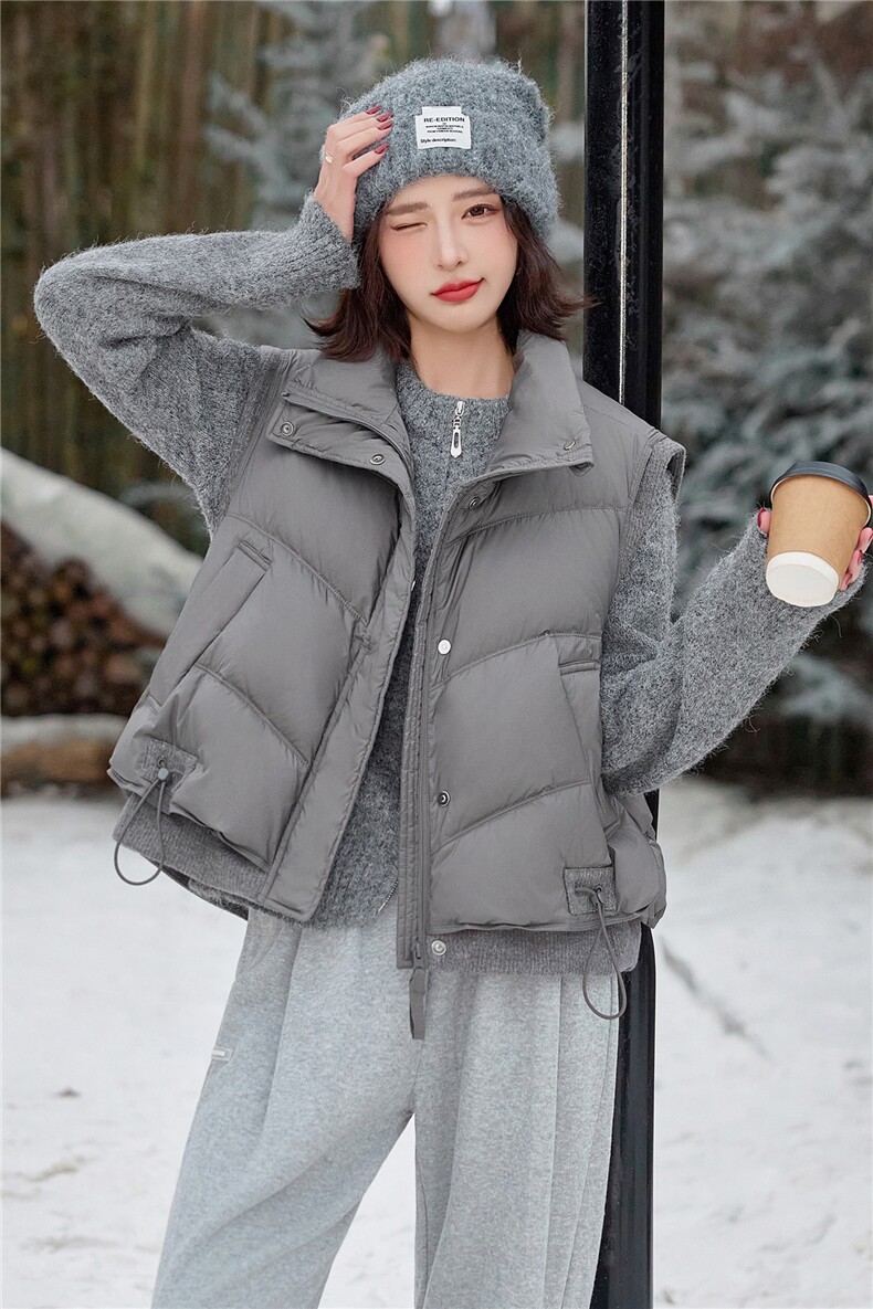 现货2025冬季新款保暖休闲纯色立领羽绒马甲,女装羽绒服,深水步