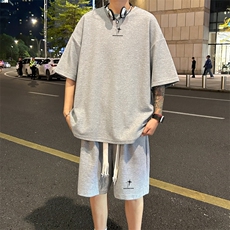灰色