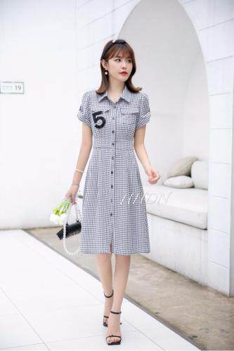 2021年夏季新款韩版修身连衣裙，女装连衣裙，红火丹妮