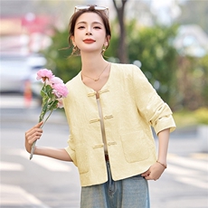 2026年春季新中式提花盘扣设计感时尚潮流气质外套，女装短外套，芭米依尚