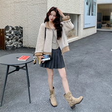 卡其色两面穿麂皮绒拼接外套女2025冬季日系加厚短款皮毛一体棉衣，女装短外套，2C108