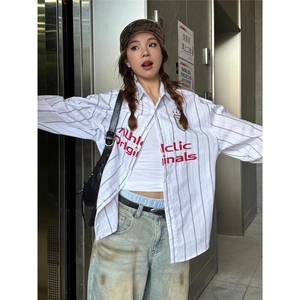 美式复古衬衫女初春字母印花撞色条纹翻领长袖休闲外套学院风上衣图片