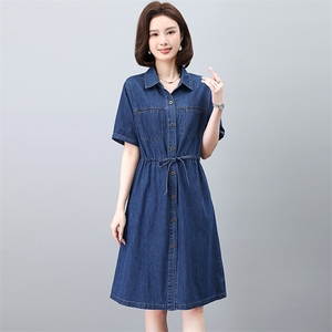 休闲牛仔连衣裙女2024年夏季新款妈妈中长款收腰显瘦翻领短袖裙子图片