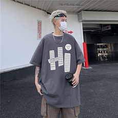 深灰色