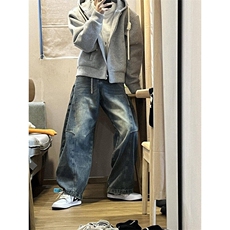 灰色